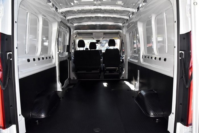 2024 LDV Deliver 9 LWB Mid Roof Blanc White