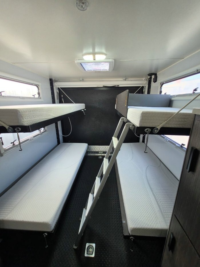 2022 JAYCO BASE STATION 23.73-6.OB