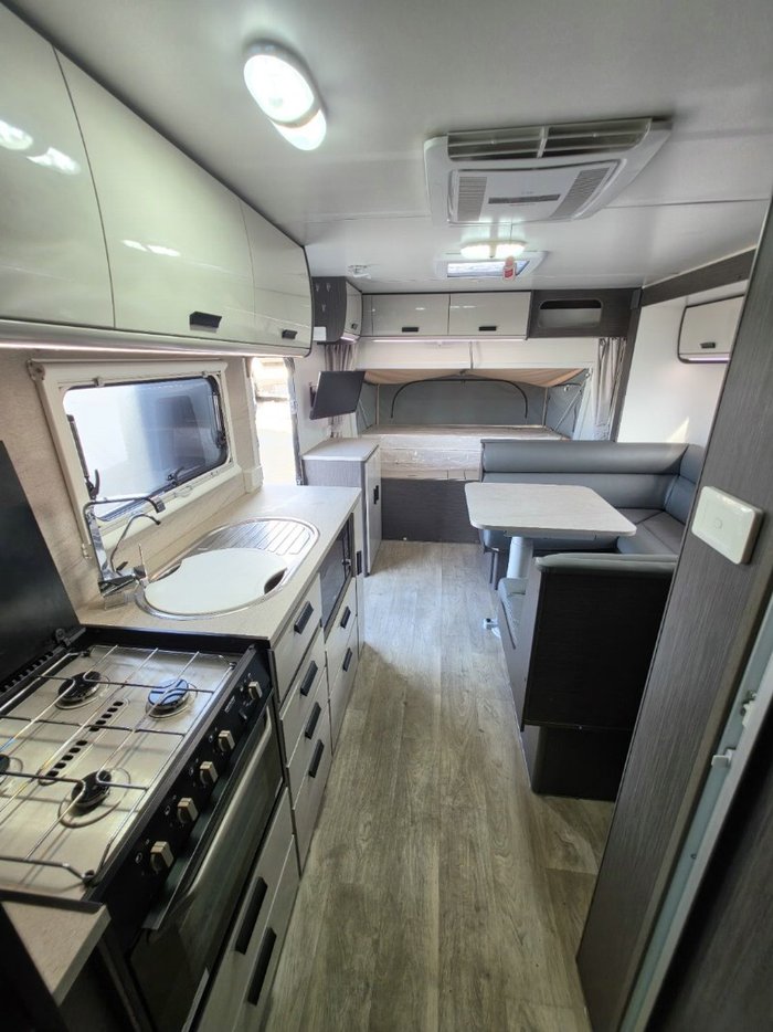 2022 JAYCO BASE STATION 23.73-6.OB