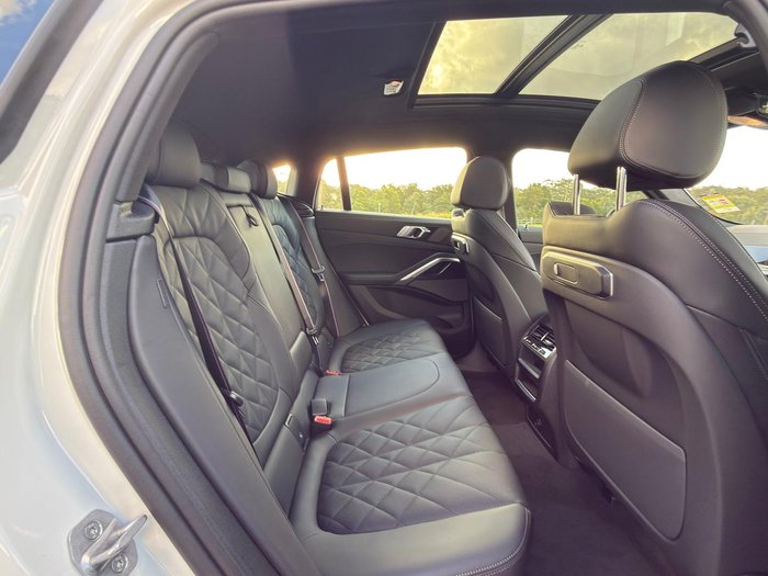2026 BMW X6 xDrive40i M Sport
