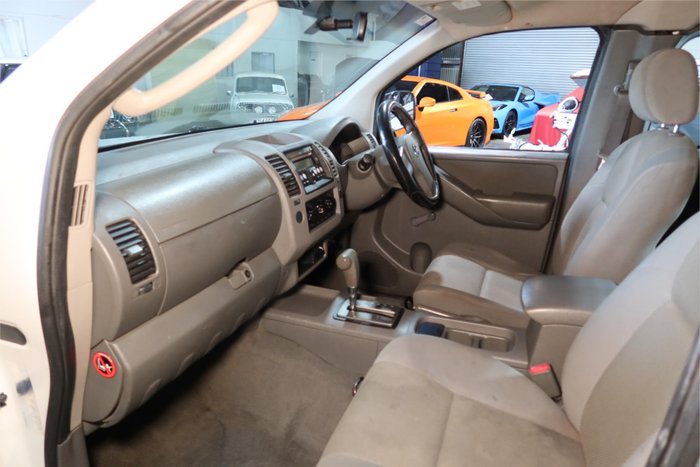 2008 Nissan Navara RX