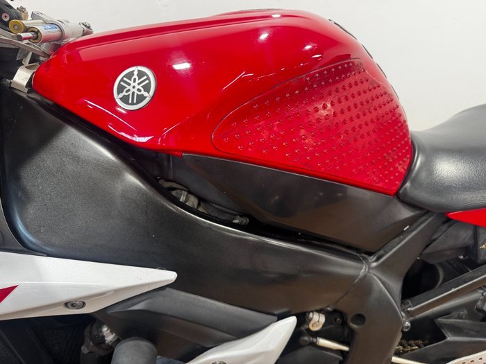 2002 Yamaha YZF-R1 WHITE
