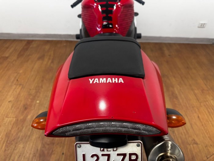2002 Yamaha YZF-R1 WHITE