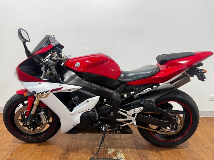 2002 Yamaha YZF-R1 WHITE