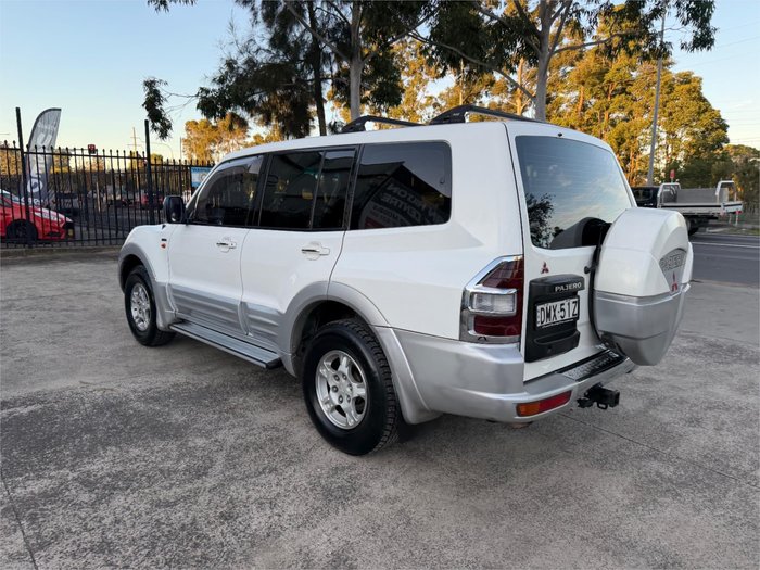 2001 MITSUBISHI PAJERO GLS LWB (4x4)