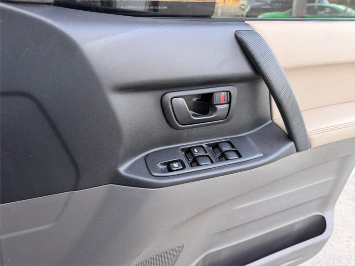 2001 MITSUBISHI PAJERO GLS LWB (4x4)