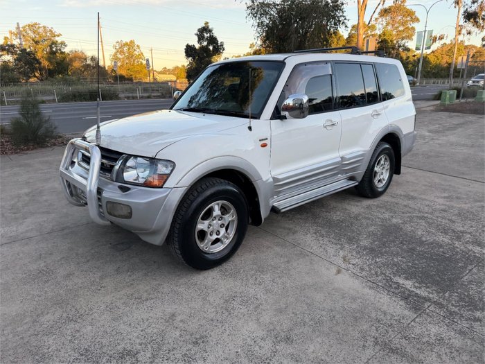 2001 MITSUBISHI PAJERO GLS LWB (4x4)
