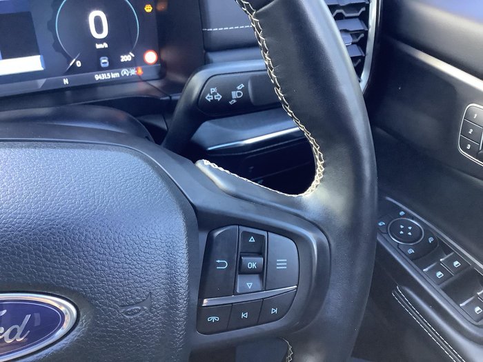 2025 Ford Everest Platinum