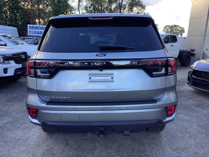 2025 Ford Everest Platinum