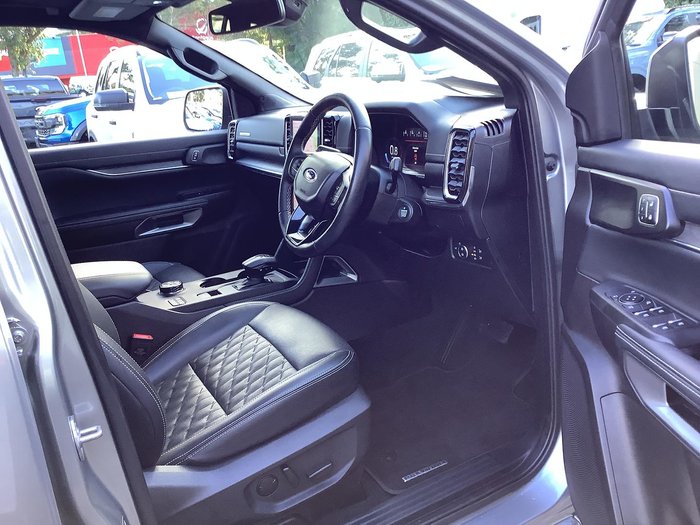2025 Ford Everest Platinum
