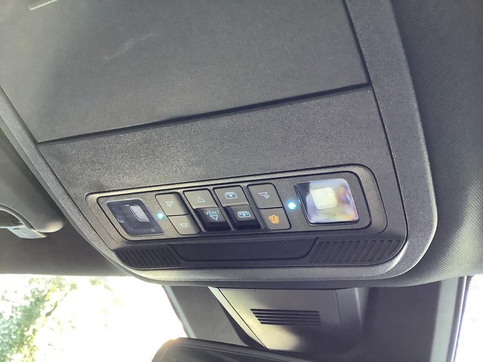 2025 Ford Everest Platinum