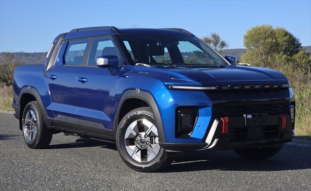 2026 KGM Musso EV AWD