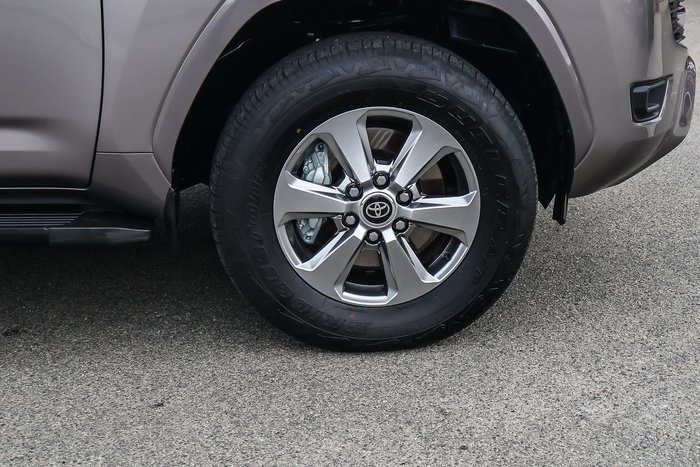 2025 Toyota Landcruiser VX