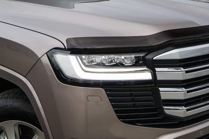 2025 Toyota Landcruiser VX