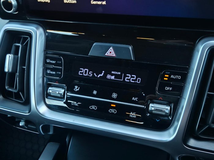 2022 Kia Sorento Sport
