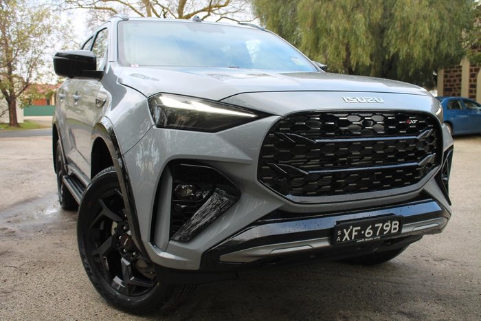 2025 Isuzu MU-X X-TERRAIN