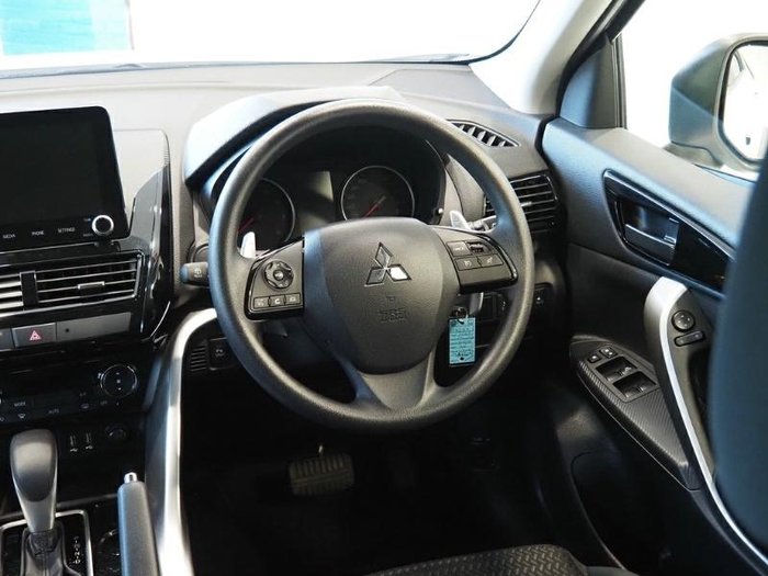 2025 Mitsubishi Eclipse Cross ES