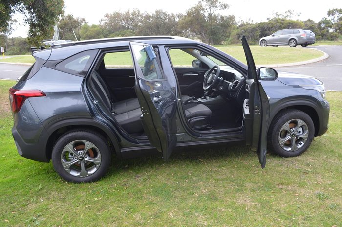 2025 Kia Seltos S