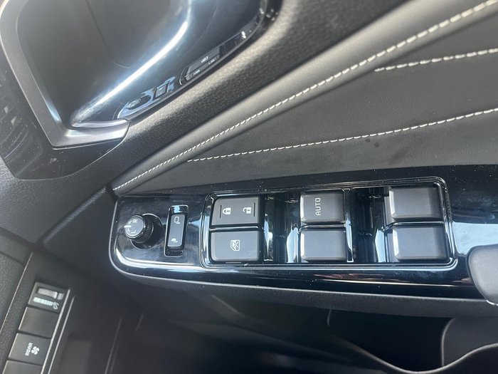 2025 Isuzu MU-X LS-T