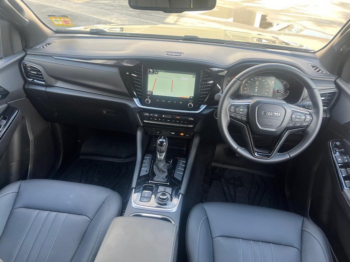 2025 Isuzu MU-X LS-T