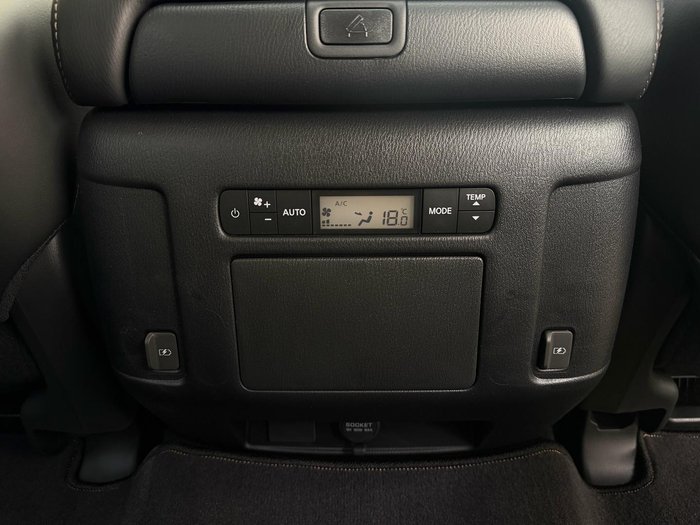 2025 Nissan Patrol Ti-L