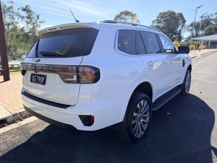 2025 Ford Everest Platinum