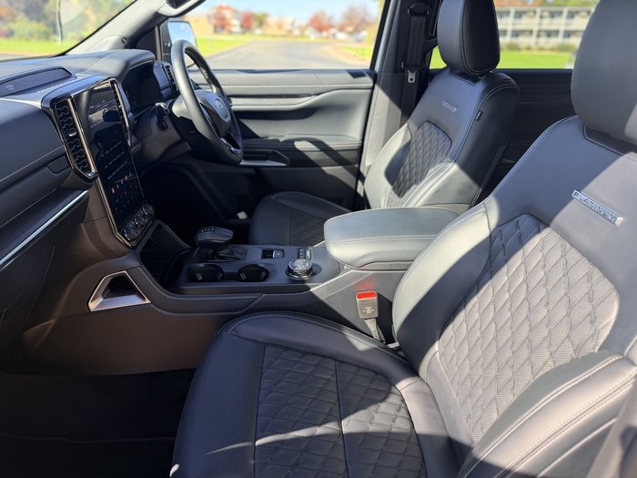 2025 Ford Everest Platinum