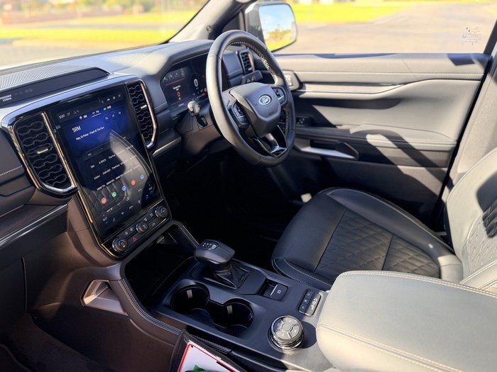 2025 Ford Everest Platinum