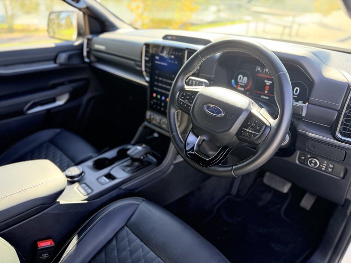 2025 Ford Everest Platinum