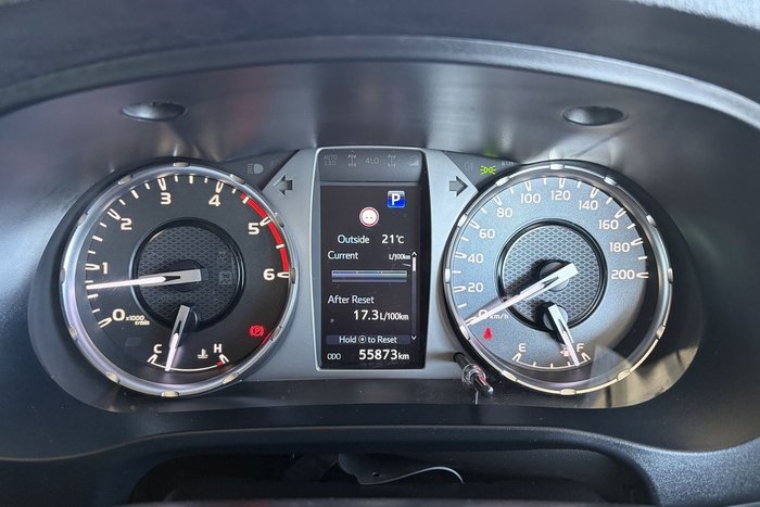 2023 Toyota Hilux SR