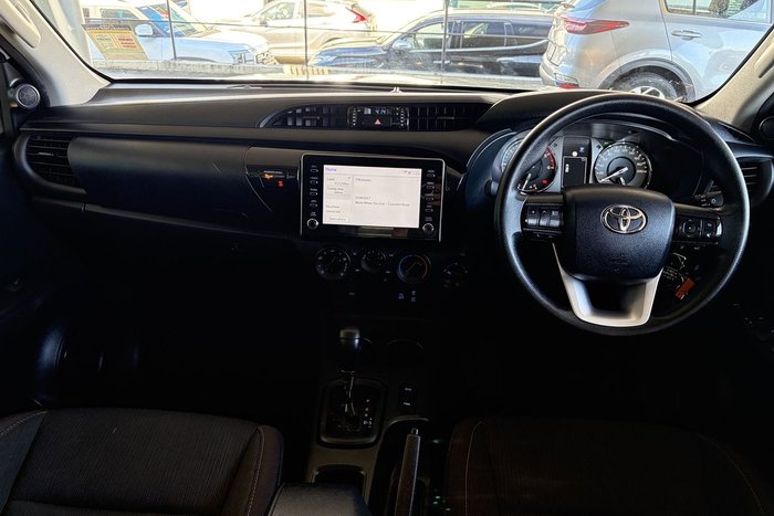 2023 Toyota Hilux SR