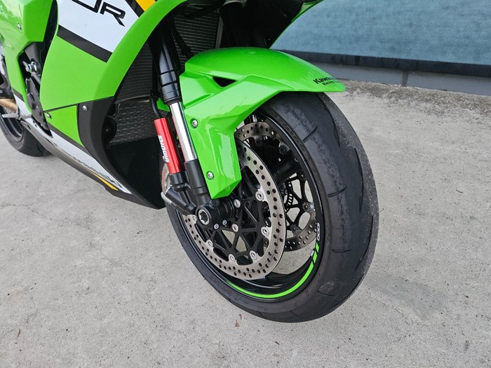 2025 Kawasaki NINJA ZX-10R Green