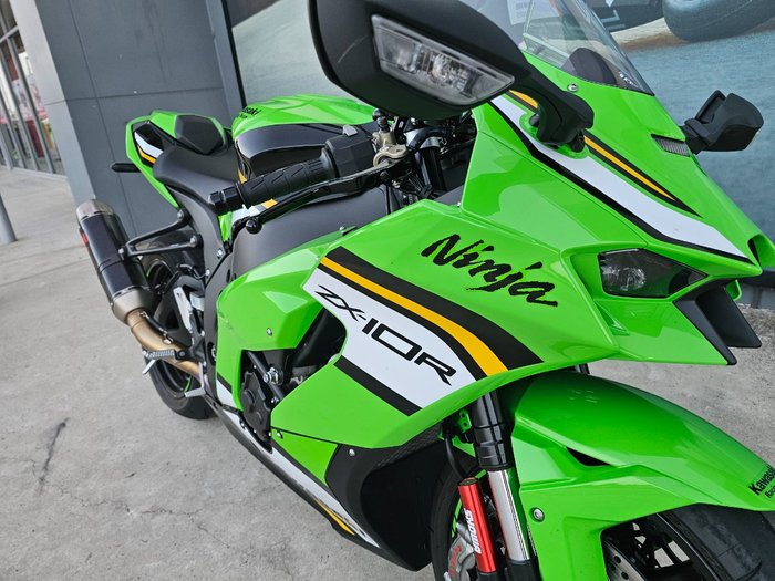 2025 Kawasaki NINJA ZX-10R Green