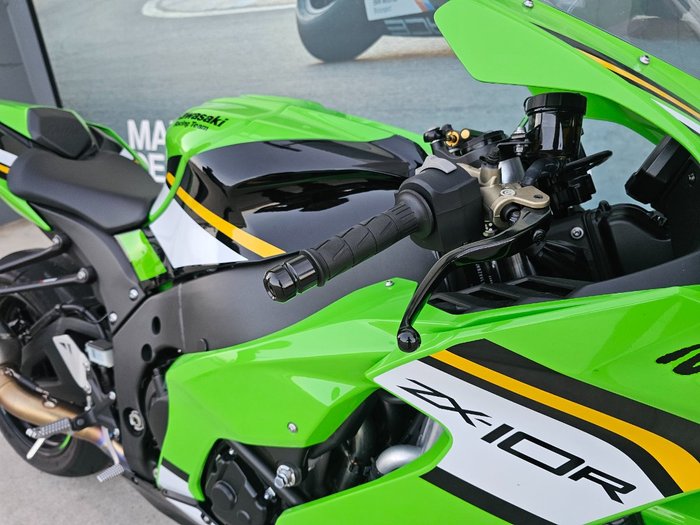 2025 Kawasaki NINJA ZX-10R Green