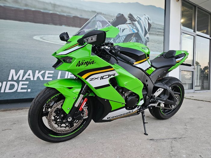 2025 Kawasaki NINJA ZX-10R Green