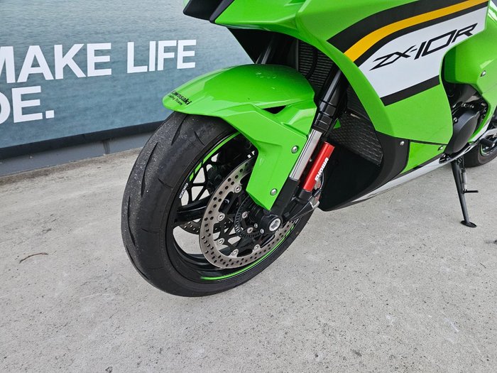 2025 Kawasaki NINJA ZX-10R Green