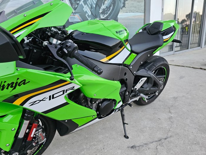 2025 Kawasaki NINJA ZX-10R Green