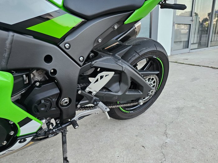2025 Kawasaki NINJA ZX-10R Green