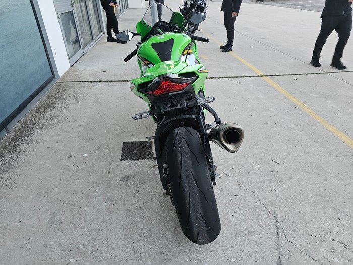 2025 Kawasaki NINJA ZX-10R Green