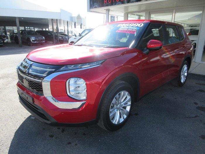 2026 Mitsubishi Outlander ES