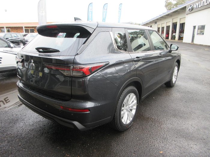 2026 Mitsubishi Outlander ES ZM MY26