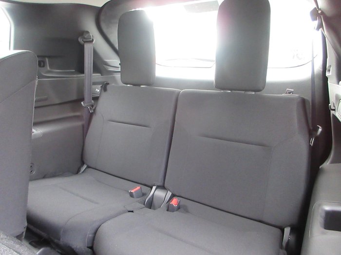 2026 Mitsubishi Outlander ES