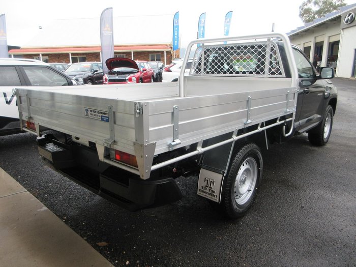 2026 Mitsubishi Triton GLX