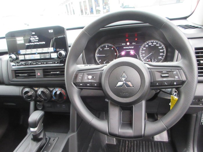 2026 Mitsubishi Triton GLX
