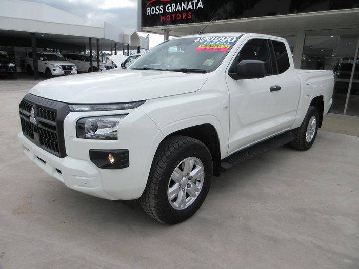 2026 Mitsubishi Triton GLX+