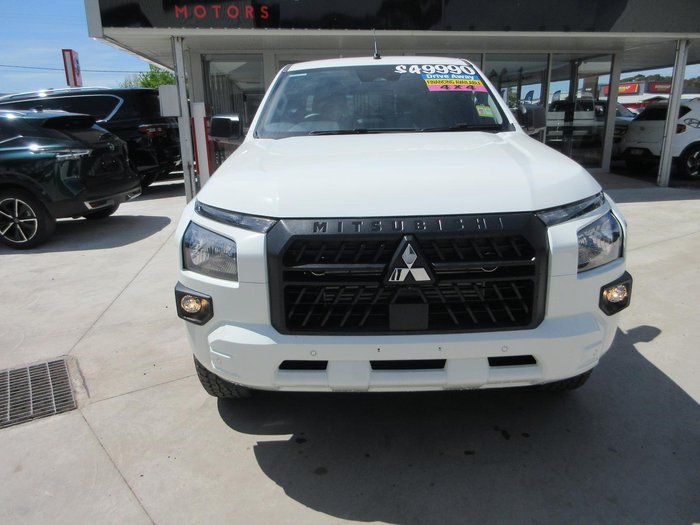 2026 Mitsubishi Triton GLX+
