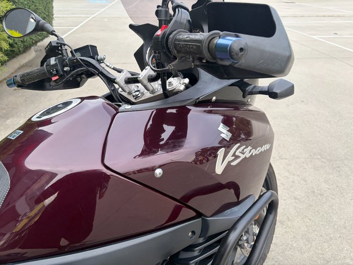 2010 Suzuki DL1000 V-STROM Maroon
