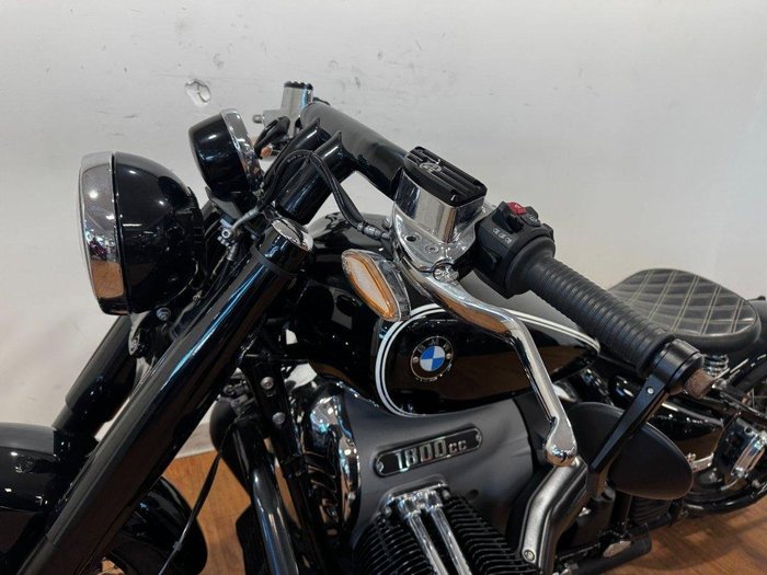 2021 BMW Motorrad R 18 Black