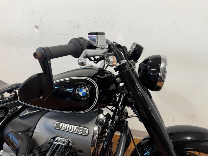 2021 BMW Motorrad R 18 Black