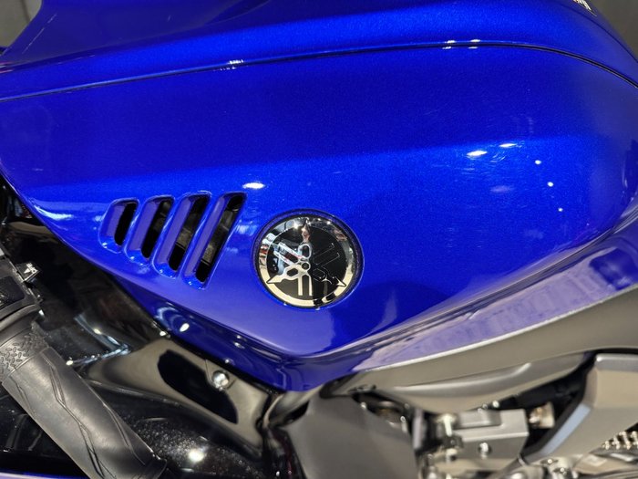 2024 Yamaha 2024 Yamaha 660CC YZF66 R7 BLUE